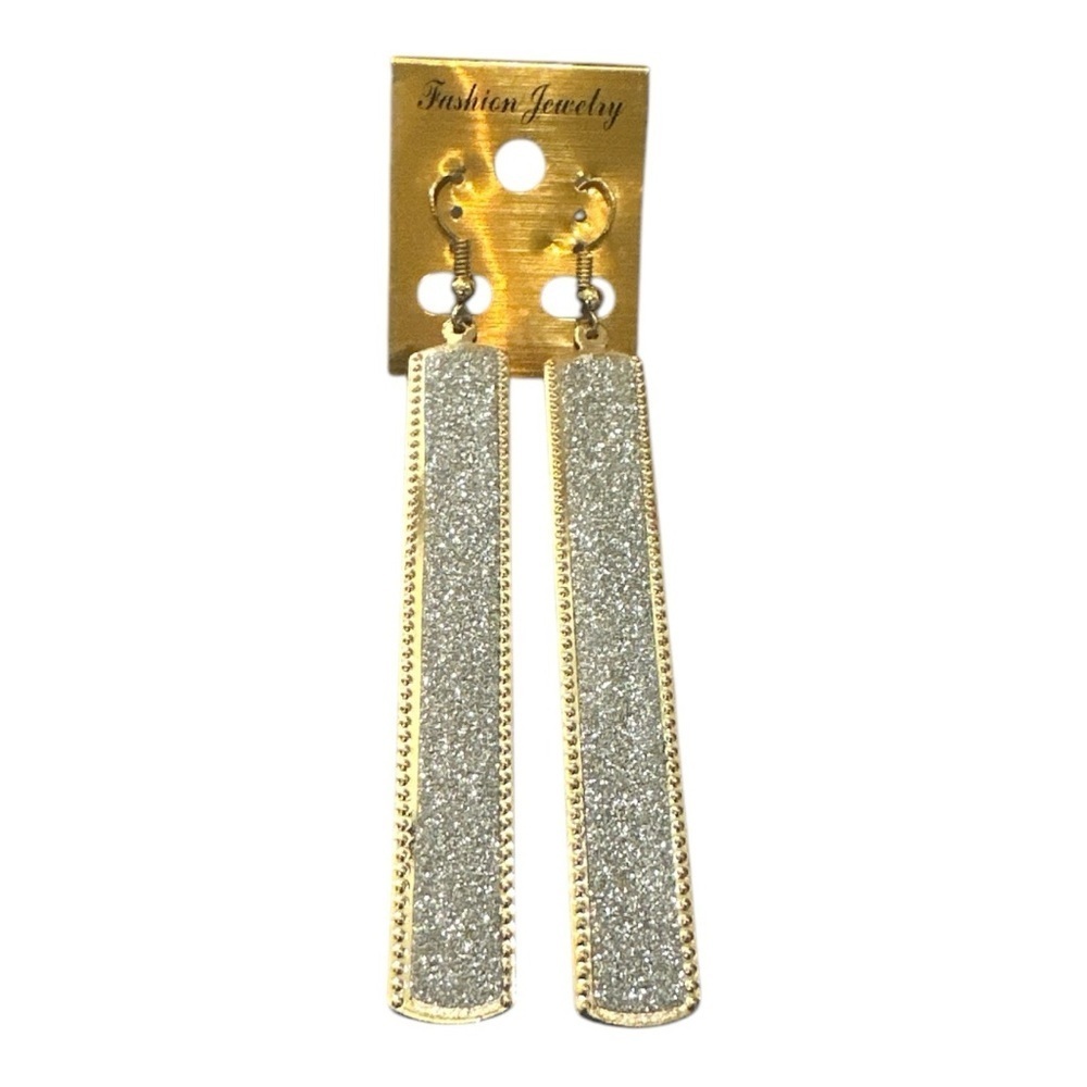 Category: Women | Jewelry | Earrings
Condition: New with tag